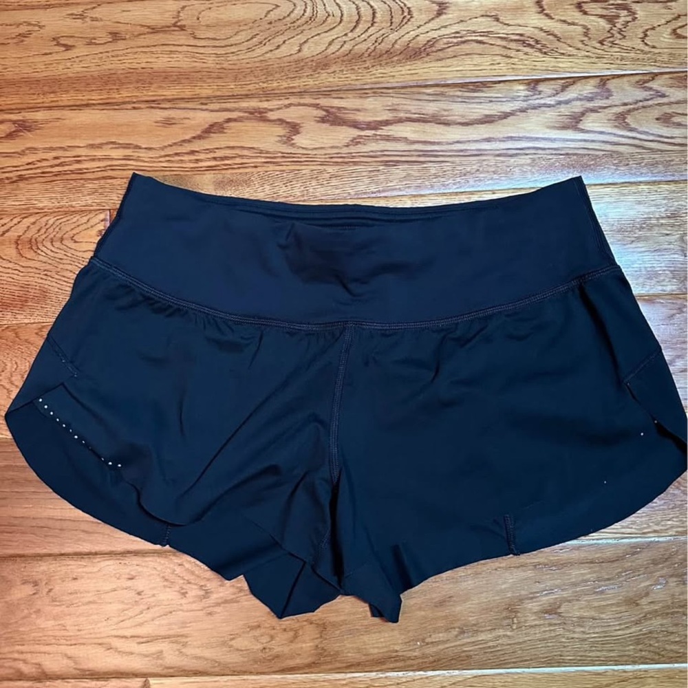 Lululemon Chase Me Short 2.5”